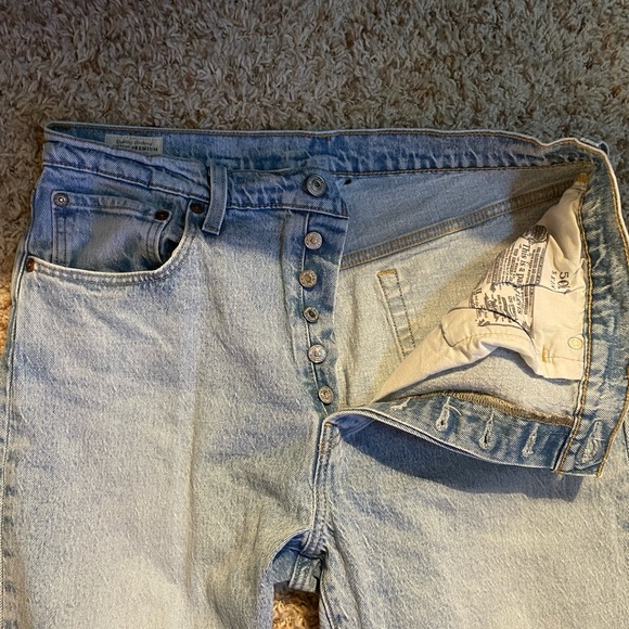 Levis Premium Big E Womens 501 Skinny Jeans SZ 32 x 28 Crop 29502 0117 Light - Picture 3 of 7